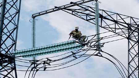 Trung Quốc ép tăng giá bán điện cho Việt Nam