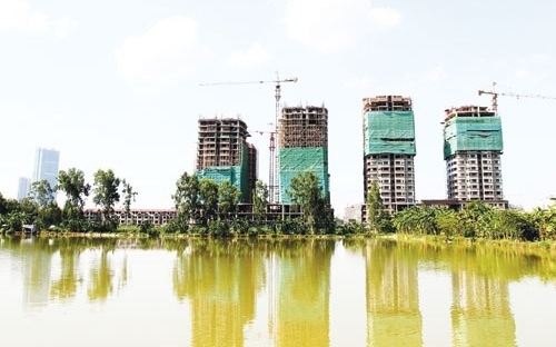 Sôi động mua bán dự án bất động sản