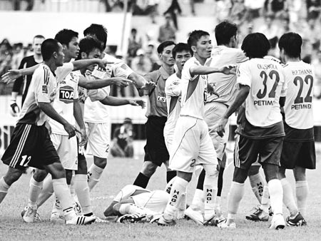 VFF khuyến khích...bạo lực?