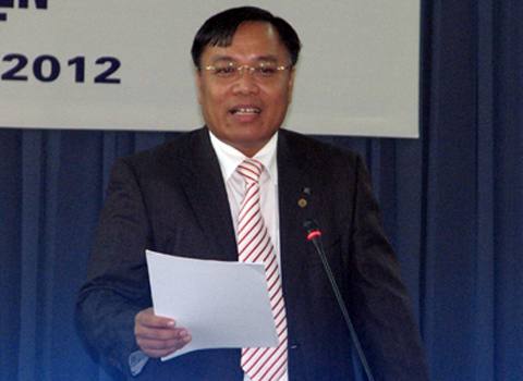 'EVN đang lỗ, làm sao giảm được giá điện'