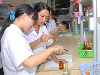 Chọn đại học, thờ ơ cao đẳng