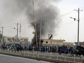 Afghanistan: Khủng bố tự sát làm 13 người chết