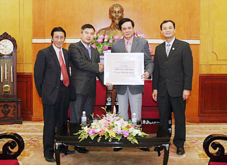 Tổng kết hoạt động ủng hộ đồng bào miền Trung.