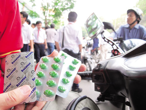 Học sinh dùng thuốc gây nghiện