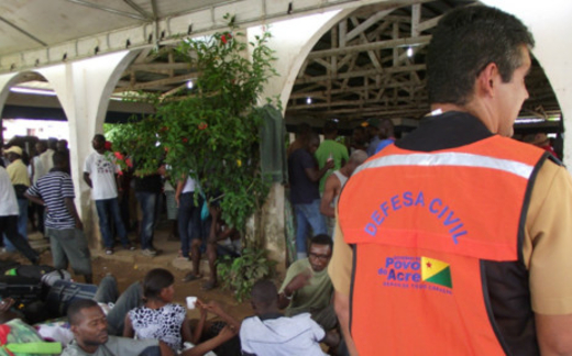Hàng nghìn người vượt biên vào Brazil