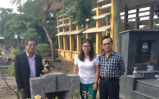 Viếng mộ ông Hồ Chí Toán