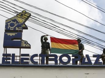 Bolivia quốc hữu hóa 2 công ty điện Tây Ban Nha