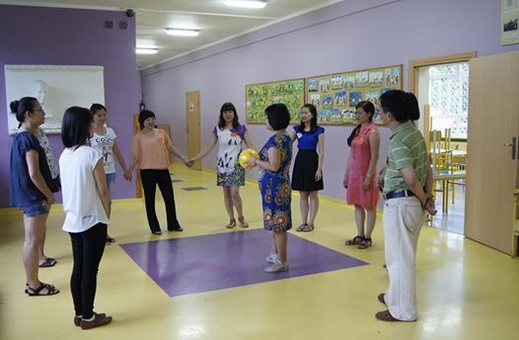 Trao đổi với tiến sĩ giáo dục Nguyễn Thụy Anh.
