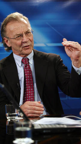 Cách thuyết phục dân tốt nhất là cho thấy chuyển biến thực