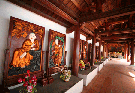 Đập chùa nghìn năm, xây bảo tàng mới: Ai oách hơn ai?