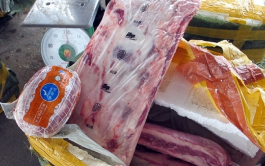 Thịt bò bẩn Trung Quốc vào nhà hàng sang