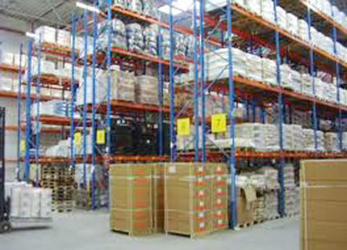 Đột nhập kho hàng của người Việt, hai kẻ gian đã bị bắt