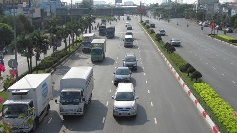 Nặng gánh phí xe: mua buồn, bán ngao ngán