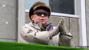 Kim Jong-un làm tư lệnh tối cao quân đội