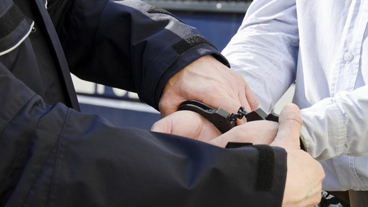 Ba Lan: Bắt trẻ vị thành niên bị nghi tổ chức khủng bố trường học