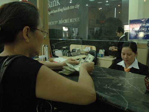 Mua USD bao nhiêu cũng có
