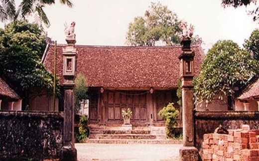 Người dân Đường Lâm muốn trả danh hiệu, cũng không được