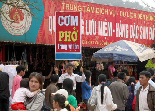 Đừng thương mại hóa Lễ hội đền Hùng!