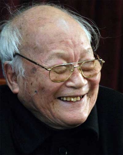 Lan man với "ông Dế Mèn"