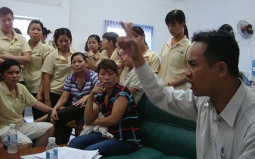 Tại sao công nhân liên tiếp ngừng việc tập thể?