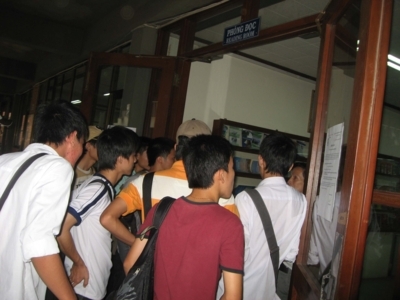 Sinh viên tự học sao khó quá!