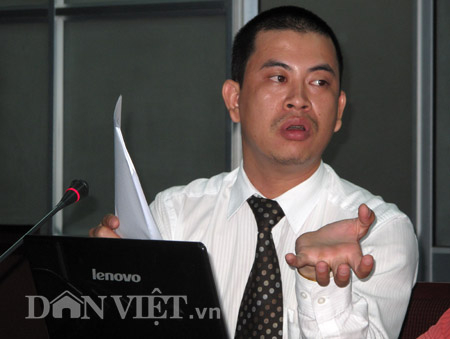 HLV Lê Minh Khương bỏ việc vì quá nhiều sức ép