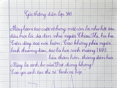 Khi trẻ con bắt chước