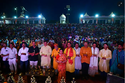 Ấn Độ, Ahmedabad: Máy bay rơi sau khi cất cánh, hơn 290 người thiệt mạng, một hành khách sống sót kỳ tích