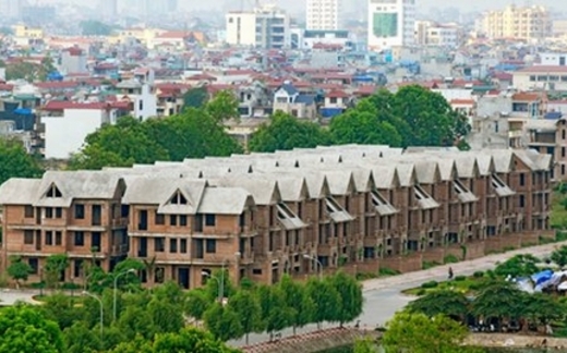 Khi doanh nghiệp xin đất rồi “cất kho”