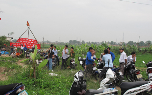 'Dùng đầu gấu để giải phóng mặt bằng?': Do thu hồi đất trái luật?