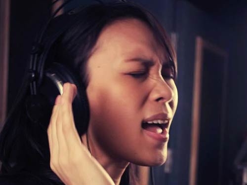 "Cuộc chiến" phí tác quyền: Đẩy nhau vào thế bí