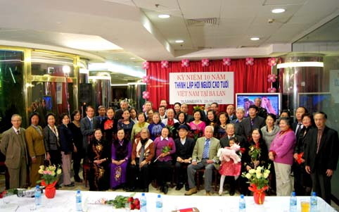 Kỷ niệm 10 năm ngày thành lập Hội Người cao tuổi Việt Nam tại Ba Lan.