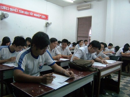 Sĩ tử nhập viện vì dùng "thuốc bổ não" chứa ma túy