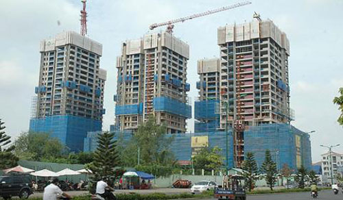 Nhà đầu tư thứ cấp ồ ạt phá giá căn hộ