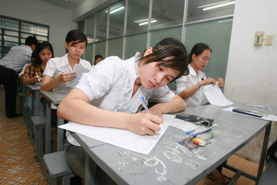 Đợt 1 kỳ thi tuyển sinh ĐH-CĐ 2010