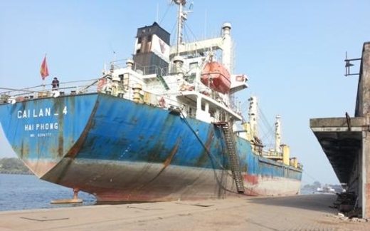 Hàng nghìn tỷ đồng trôi dạt xứ người