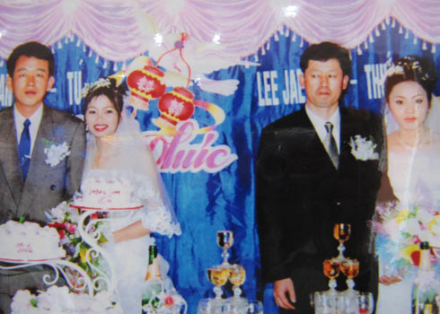 'Sốt' chồng ngoại lây lan