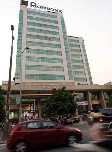 Các tập đoàn thua lỗ, do đâu?