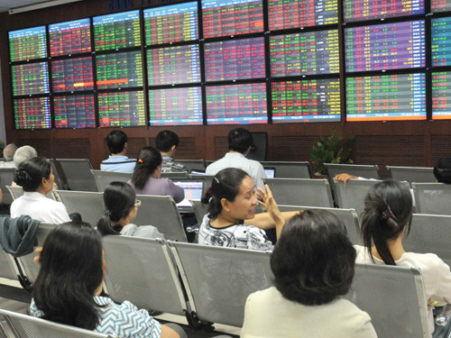 Chờ chứng khoán hồi phục