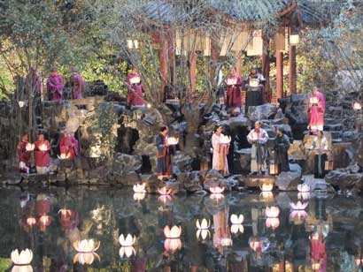 PN&HĐ: Trục thẳng, trục cong rồi trục...lên trời?