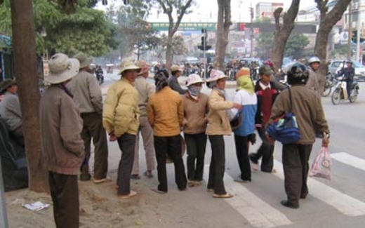 Thất nghiệp tiếp tục tăng