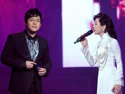 Bao giờ công khai ca khúc cho phép?: Có phần quan liêu