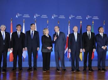 G8 bất đồng về giải pháp trợ giúp đối lập Libya bằng quân sự