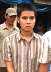 Tội ác trong quán cà phê