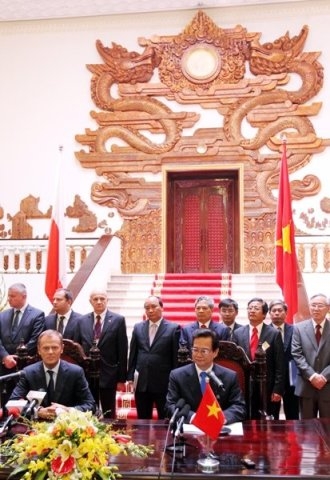 Một vài con số và sự kiện nhân chuyến thăm Việt Nam của thủ tướng Donald Tusk