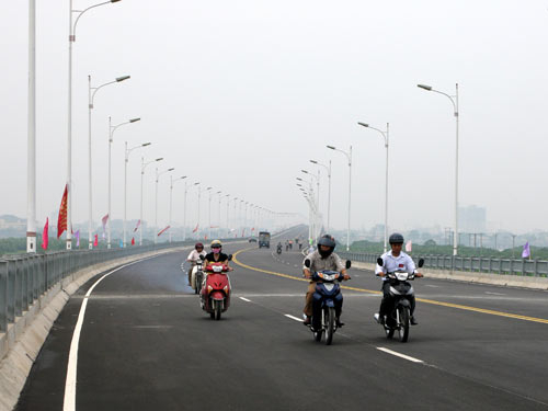 Hầm qua sông Hồng: Lãng phí!
