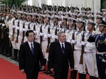 Chủ tịch Cuba bắt đầu chuyến thăm chính thức Trung Quốc