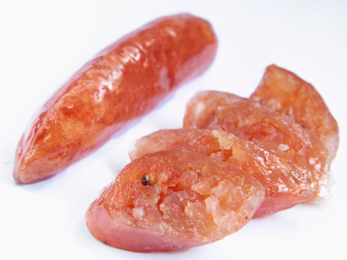 Lạ lùng lạp xưởng tôm Cần Giuộc