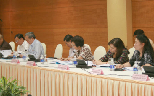 Trước dân sống bằng luật rừng, giờ sống trong…rừng luật