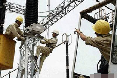 Kiến nghị Thủ tướng tăng giá điện và xóa bỏ “giá bậc thang”